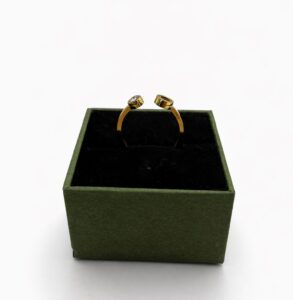 Little Róma nemesacél gyűrű Hover